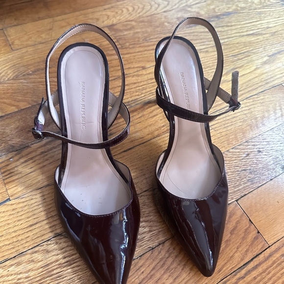Banana Republic Burgundy Slingback Pumps - Picture 2 of 3